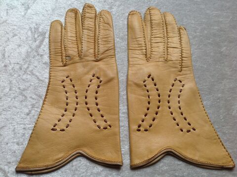 GANTS EN CUIR JAUNE MOUTARDE Envoi Possible
9 Trgunc (29)