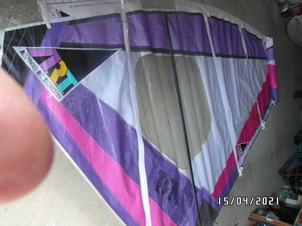 Gr&eacute;ment voile .Mat whischbone Sports