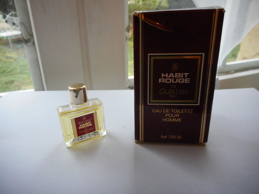 miniature de parfum Habit Rouge de Gerl. 