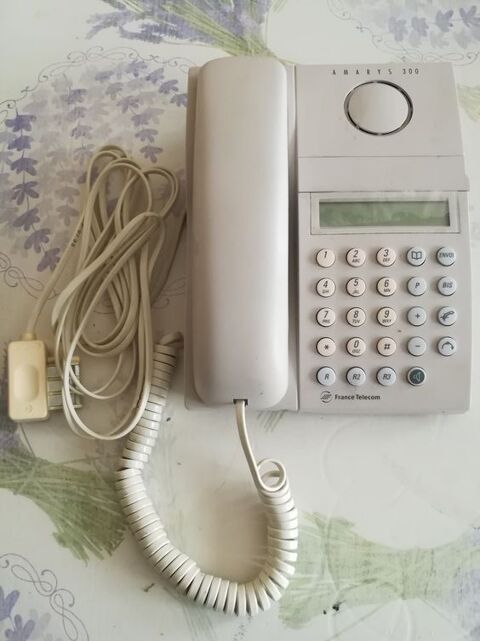 Téléphone Amarys 300 15 Beauchamp (95)