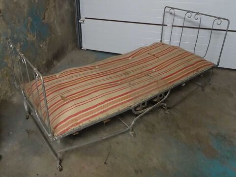 Lit  Pliant en  Fer Forgé 30 Calais (62)