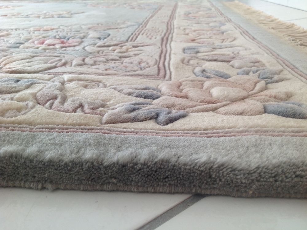 TAPIS CHINOIS VERT PURE LAINE FAIT MAIN GRAND FORMAT
Décoration