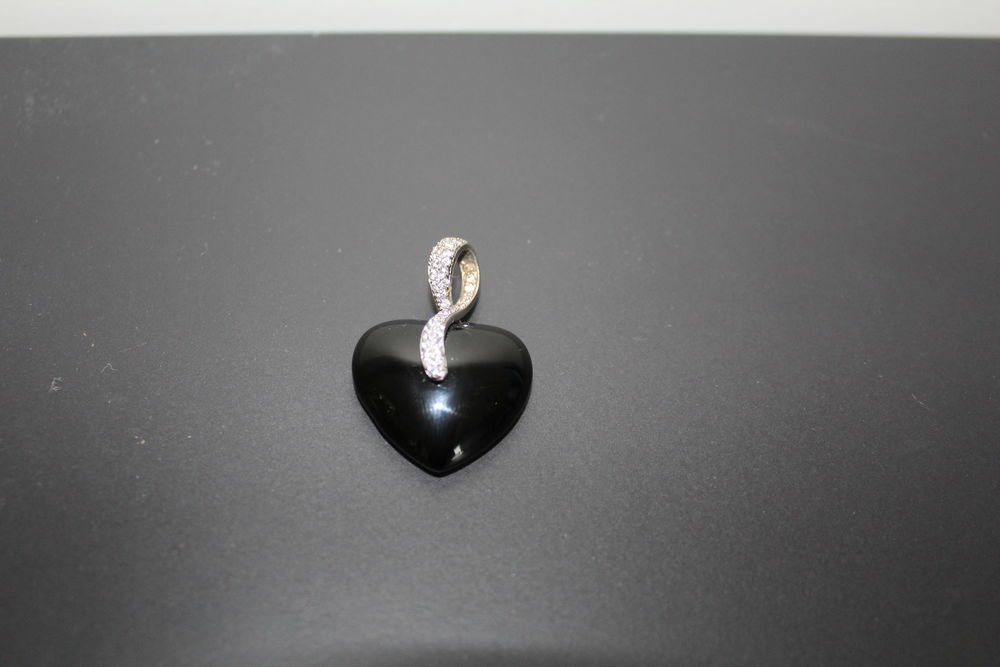 Pendentif argent 925 /onyx / oxydes de zirconium Bijoux et montres