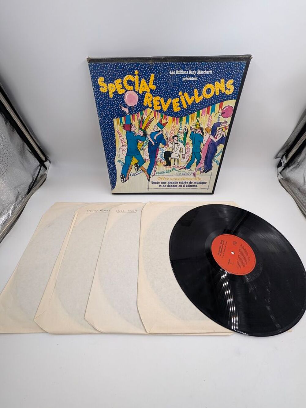 Coffret vinyle 33 tours Sp&eacute;cial R&eacute;veillons (comprend 5 disc) CD et vinyles