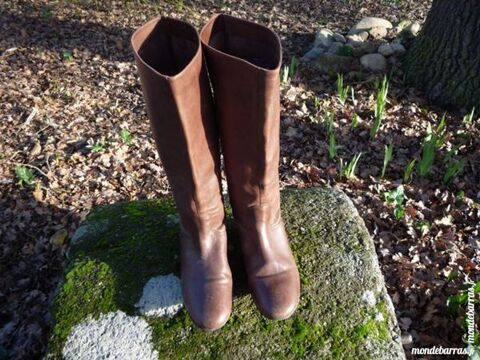 Bottes Buffalo London taille 39 (G) 25 Castres (81)