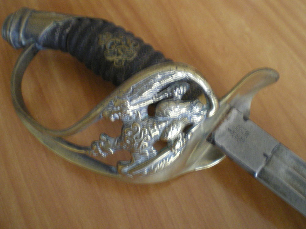 Sabre allemand mod&egrave;le 1889. 