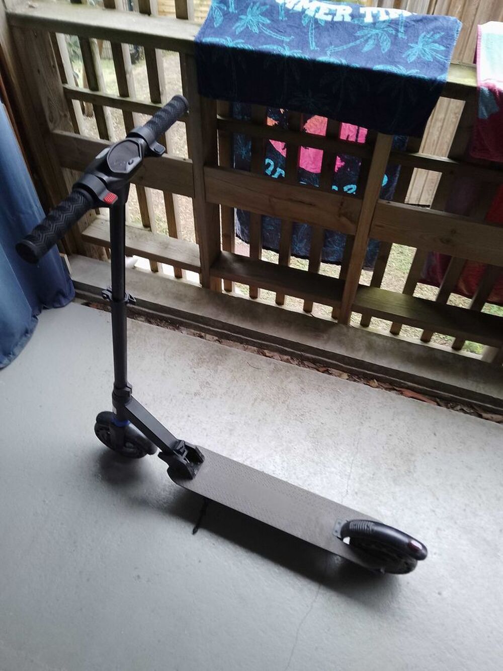 Trotinette &eacute;lectrique enfant Sports