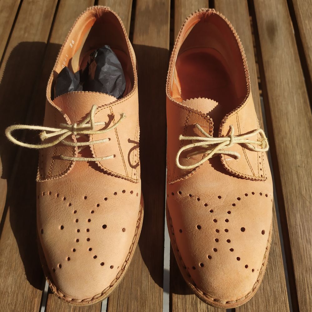 Chaussures Derby Tout cuir Couleur saumon Pointure 36 Chaussures