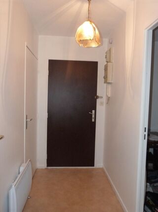  Appartement à louer 2 pièces 37 m²