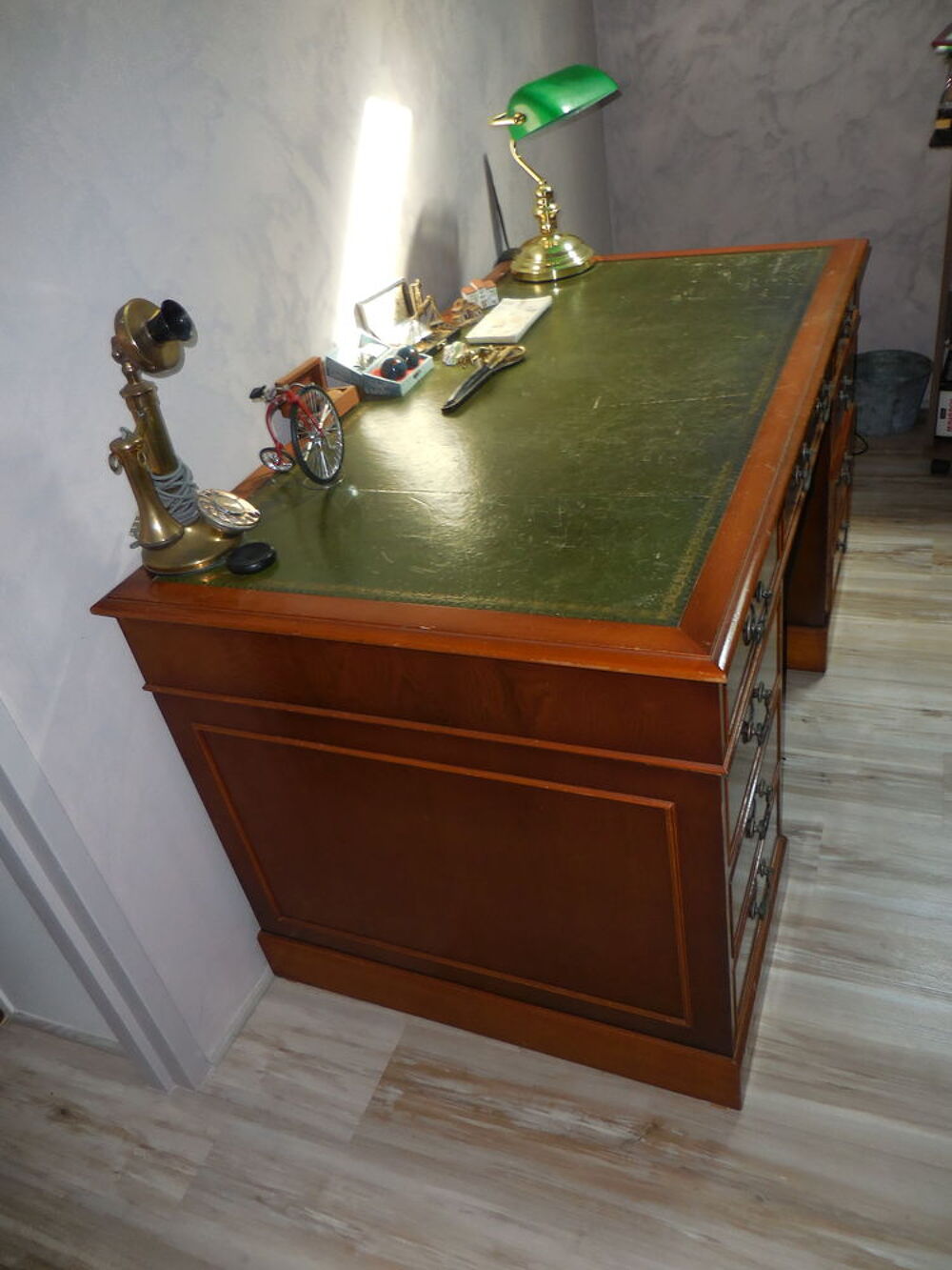 BUREAU STYLE ANGLAIS A CAISSON Meubles