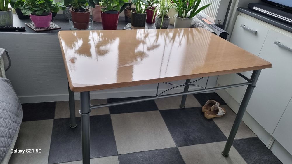 TABLE Meubles