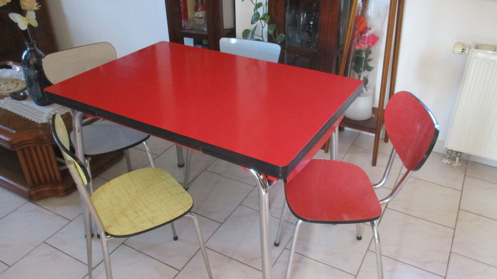 Tables chaises en formica vintage Meubles