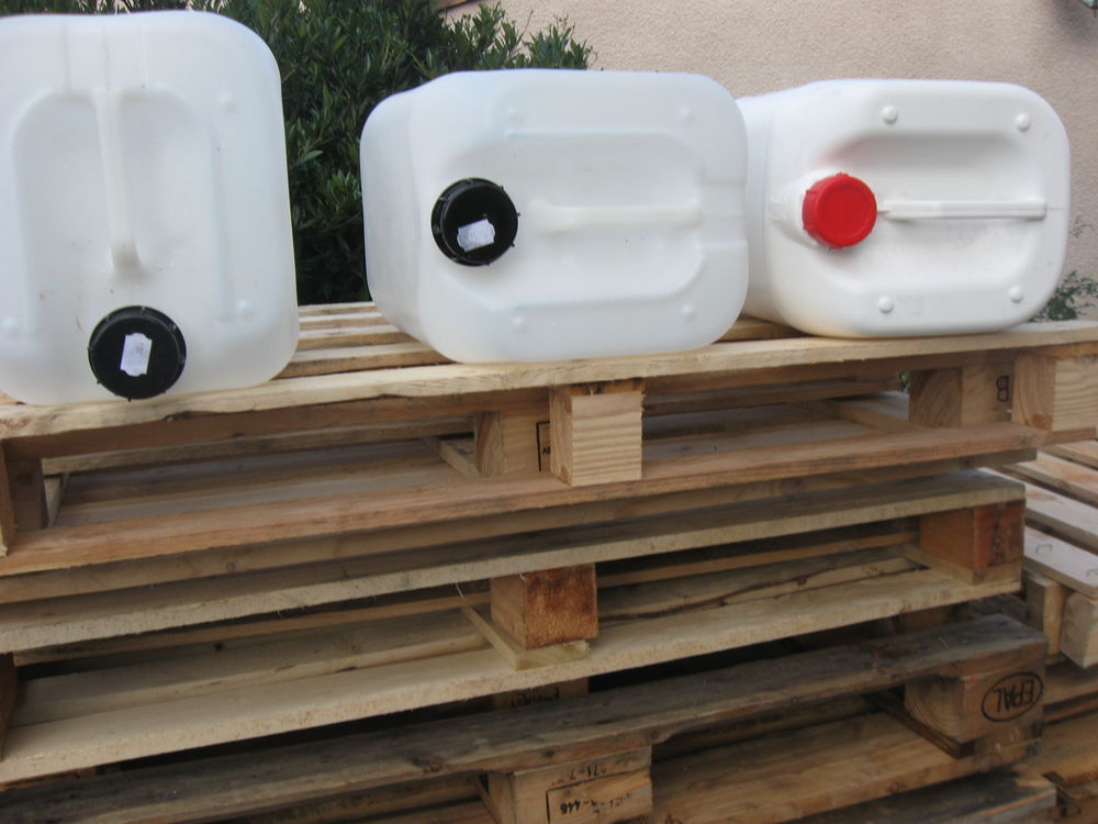  lot 5 bidons plastiques Bricolage