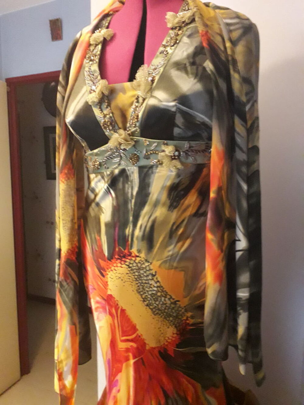 ROBE DE CEREMONIE POUR MARIAGE Vêtements