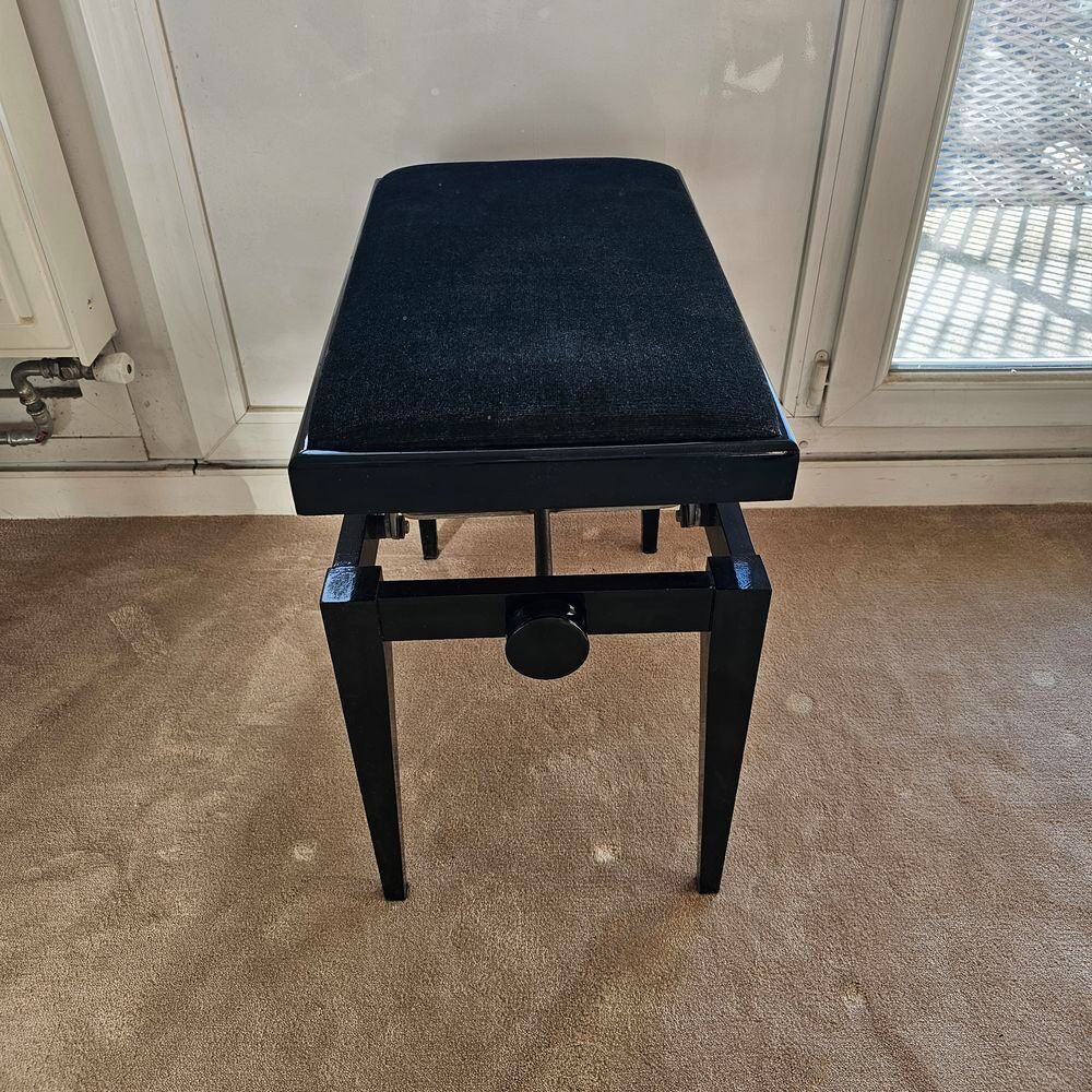 Piano droit noir brillant Instruments de musique