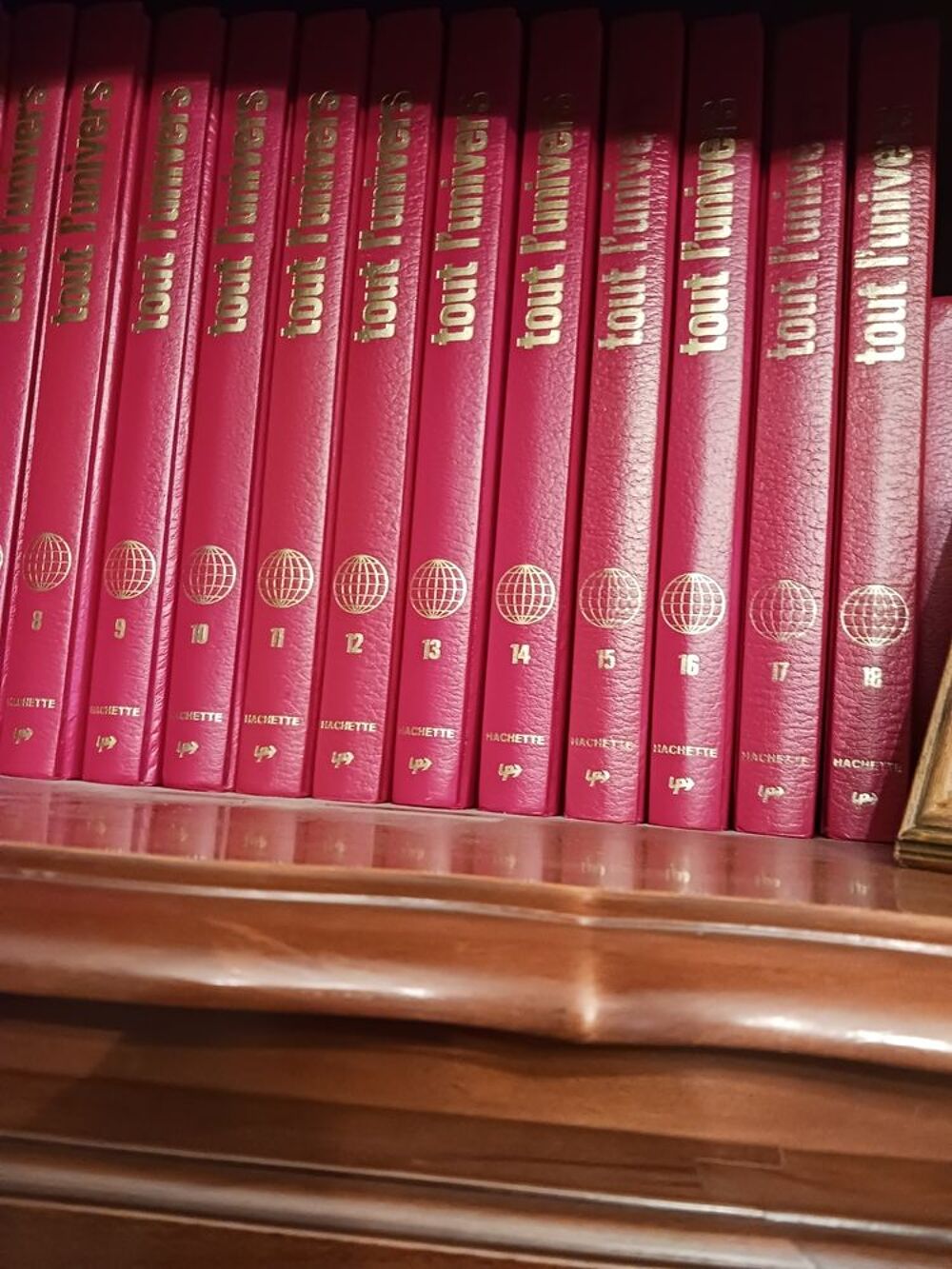 ENCYCLOPEDIE COMPLETE TOUT L UNIVERS Livres et BD