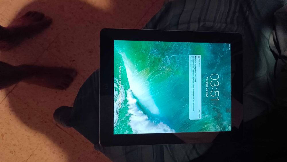 iPad 4 th 16gb Téléphones et tablettes