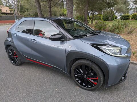 Toyota Aygo X 1.0 VVT-i 72 S-CVT Undercover 2023 occasion Saint-Rapha&euml;l 83700
