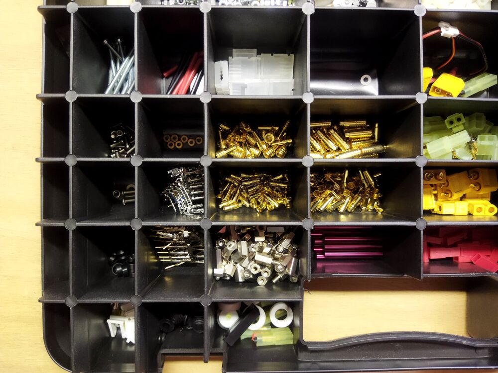 
gros lot pi&egrave;ces mod&eacute;lisme Bricolage