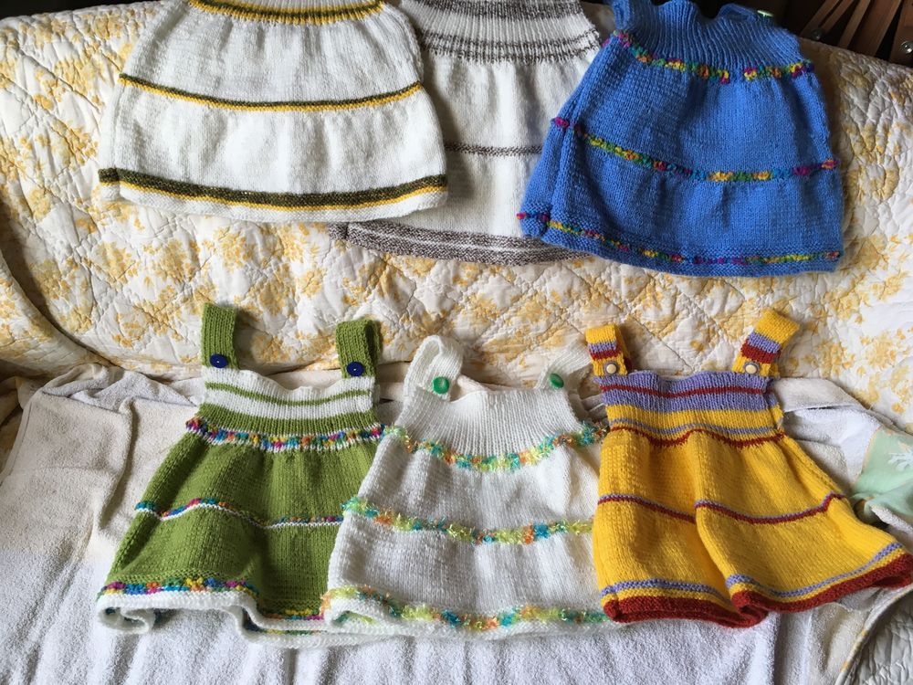 Jolies petites robes hiver 6a12mois Puériculture