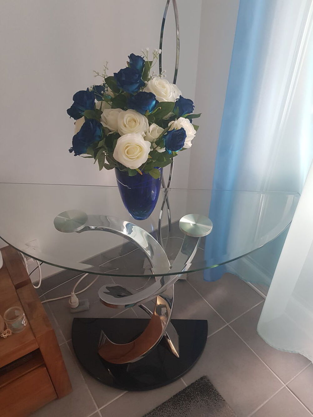 Magnifique table en verre trompe chrome Meubles