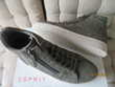 Des baskets Esprit port&eacute;es 1 fois Chaussures