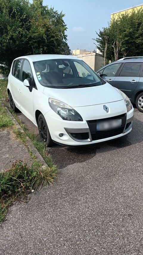 Renault scenic iii dCi 110 FAP eco2 15th Euro 5 2011