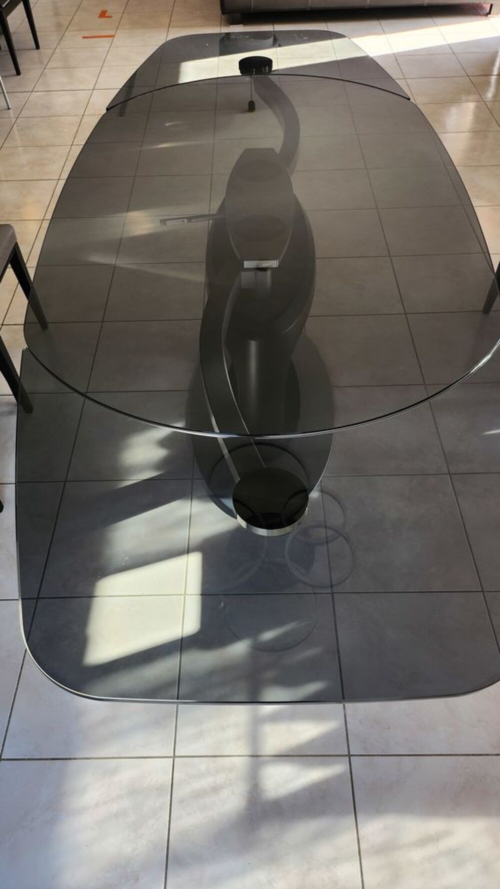TABLE EN VERRE TREMPE
CALLIGARIS Meubles