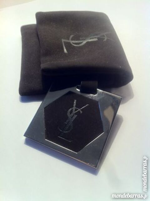 porte clef Yves SAINT-LAURENT 40 Saint-Omer (62)