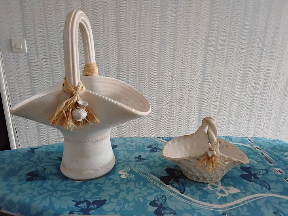 Lampe sur colonne + lot articles style gr&eacute;co-romain D�coration