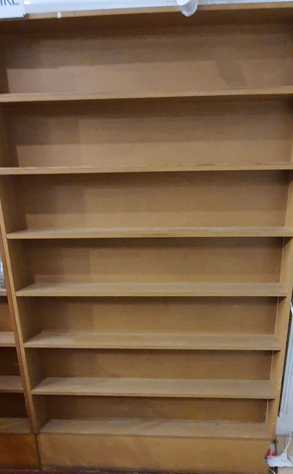 Lots de plusieurs &eacute;tag&egrave;res &agrave; rayonnages en bois - Medium Meubles