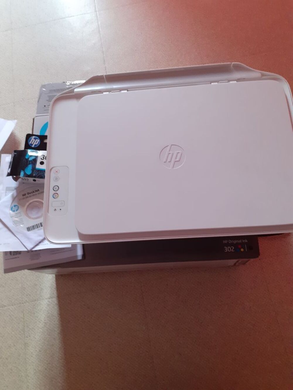 Imprimante desk jet 2136 hp. Matériel informatique
