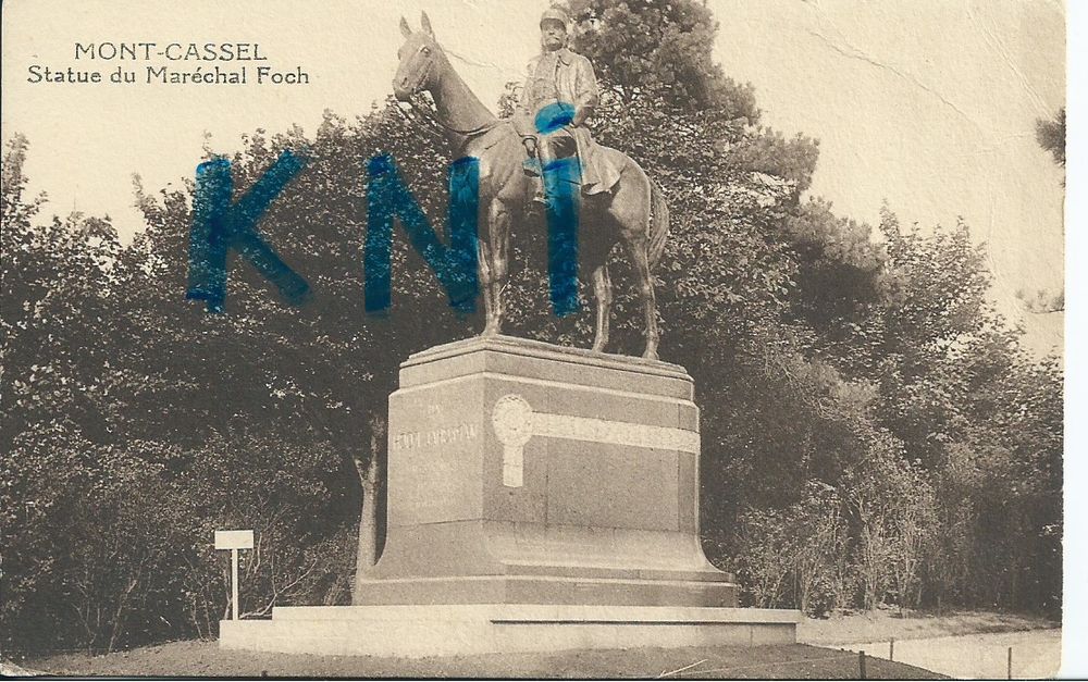 59 ,Mont-cassel ,statue du Mar&eacute;chal Foch 