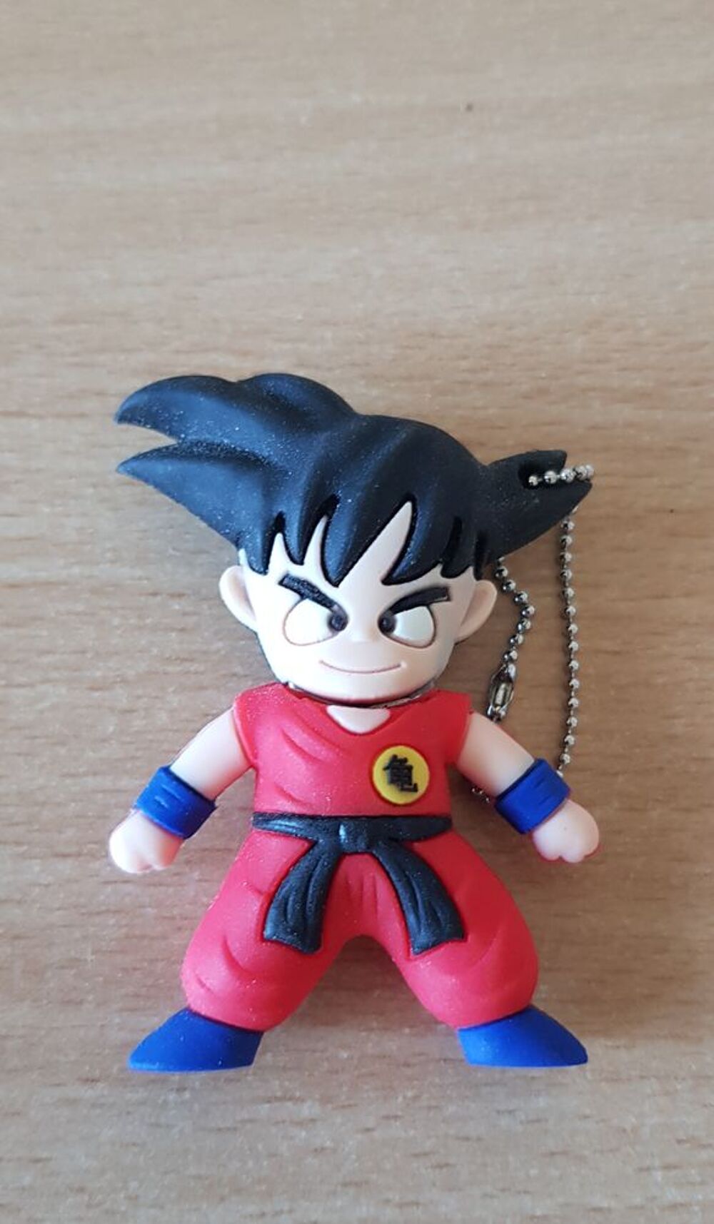 Cl&eacute; usb 8 go fantaisie dragon ball z Matériel informatique