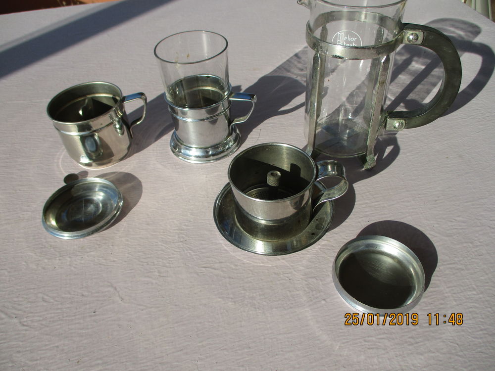 Lot de 2 Th&eacute;i&egrave;res avec Filtres en Inox des Ann&eacute;es 1950. Décoration