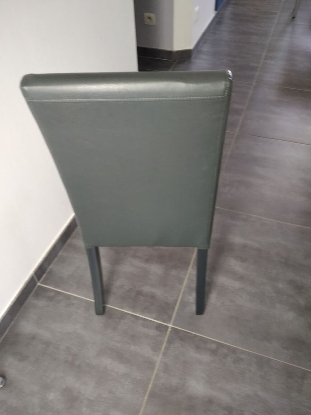 6 CHAISES CLARA GRISES Meubles