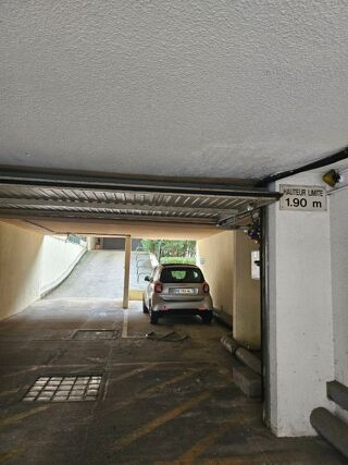  Parking / Garage � vendre 12 m� Nice