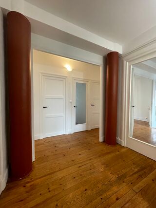  Appartement à louer 3 pièces 71 m²