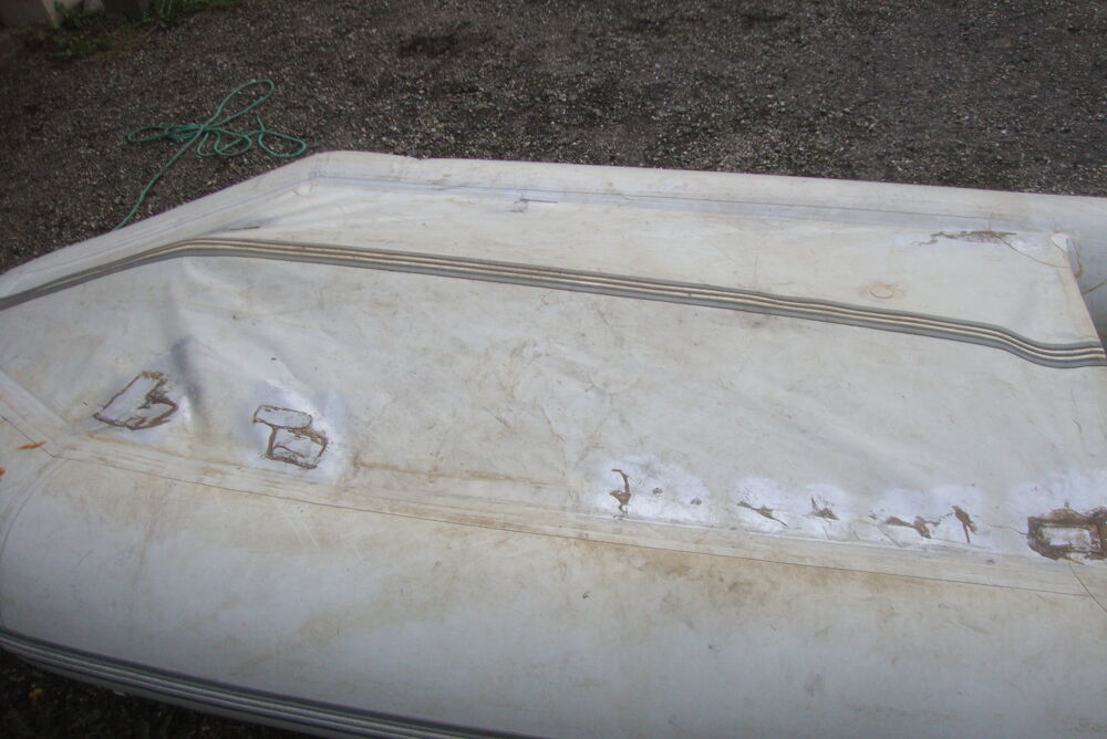bateau pneumatique hors bord Sports