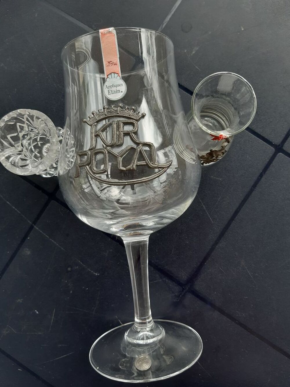 Verre Kir Royal + Grav&eacute; + divers... Décoration