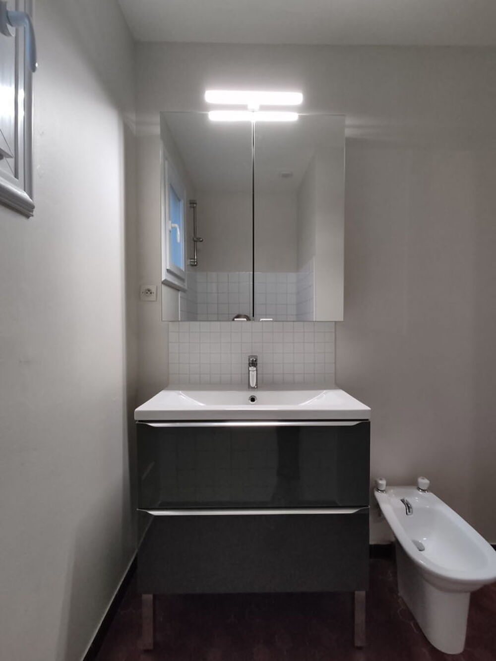 Meuble bains 80 cm gris laqu&eacute; neuf + vasque et mitigeur Meubles