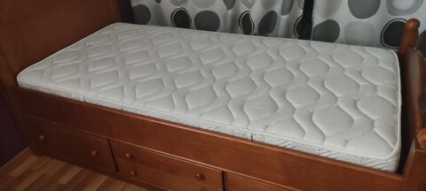 LIT COMPLET EN PIN MASSIF 200 Saint-tienne-de-Crossey (38)