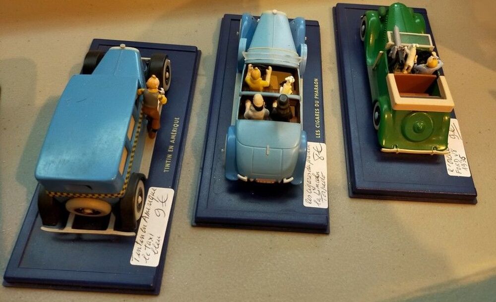 Lot complet de 3 voitures miniatures TINTIN
