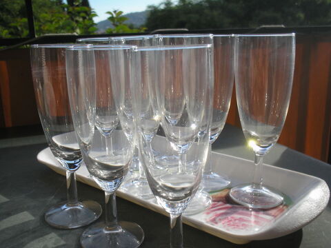 10 flûtes à champagne 7 Antibes (06)
