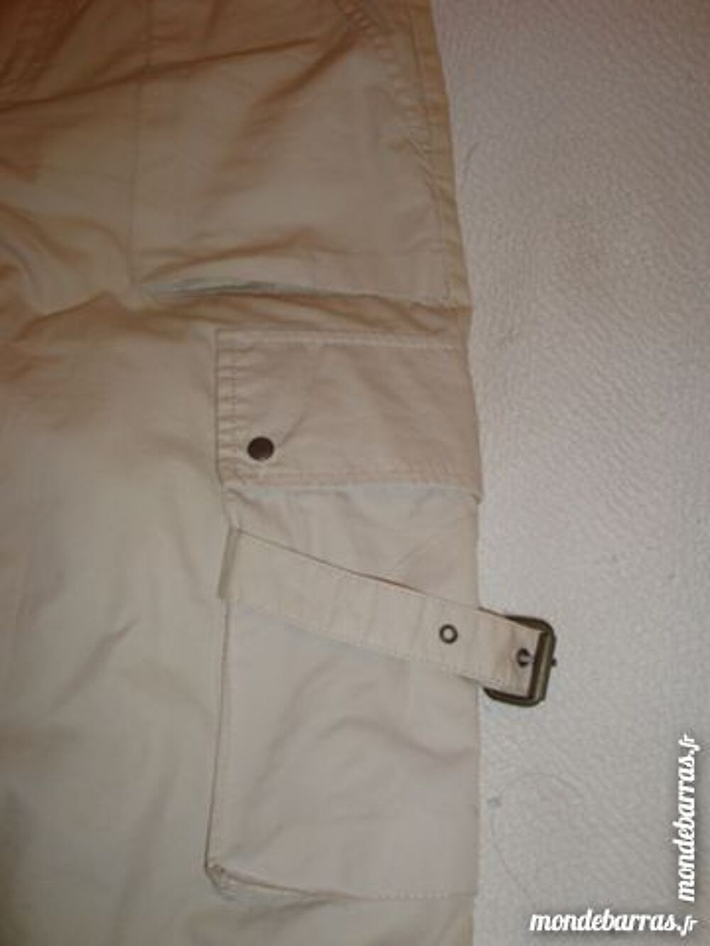 Pantalon beige marque ESPRIT Vêtements