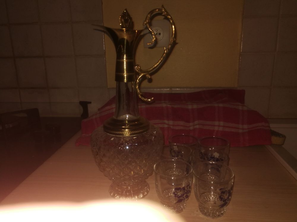 Pichet &agrave; liqueur et 6 verres Décoration