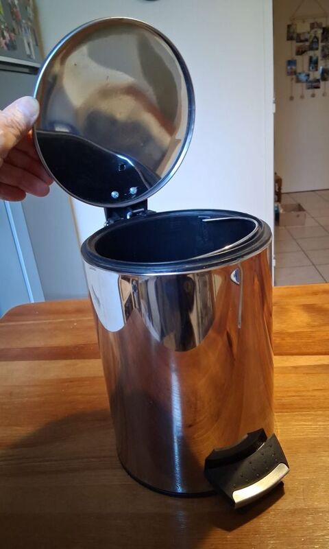 POUBELLE DE SALLE DE BAINS EN INOX 6 Bourg-en-Bresse (01)