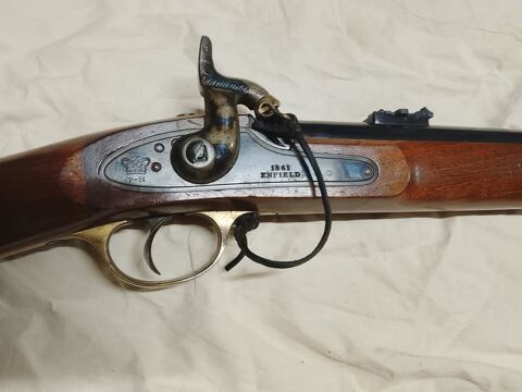 Réplique mousqueton Enfield 1861 de chez pedersoli calibre?? 820 Paris 1 (75)