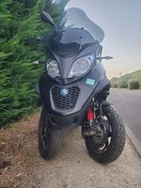 PIAGGIO 2022 occasion 40230 Saubrigues
