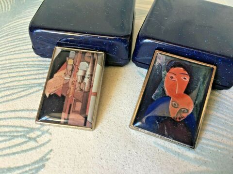 2 pin's Cosm�tique Collection NIVEA cr�me dans leur coffret 8 Blaye (33)